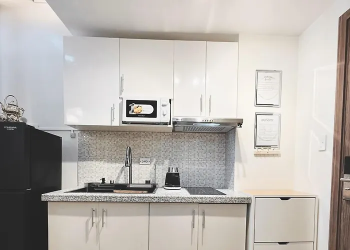 Apartamento Cozy And Comfy Retreat With Balcony *